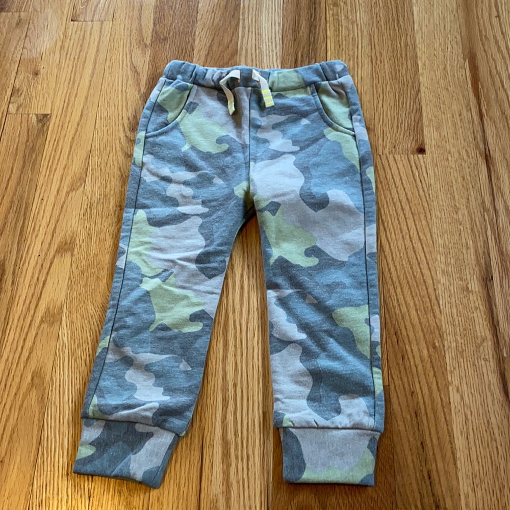 Toddler Boys Joggers, size 2T, new with tags